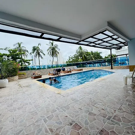 Apartamento 2402 *